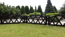 Kerti kis kerítés 2,3 m – barna